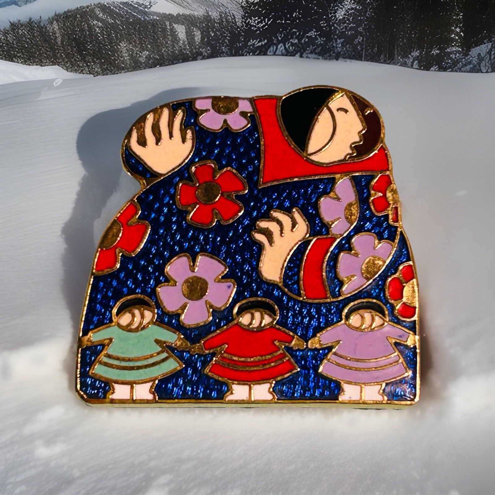 Barbara Lavallee Eskimo Inuit Art Dancing Alaskan Children Artique Pin Brooch